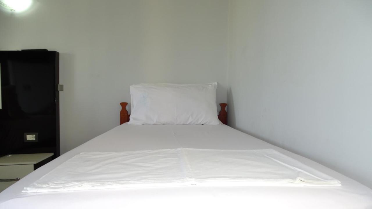 Hotel Ardiani Ksamil Esterno foto