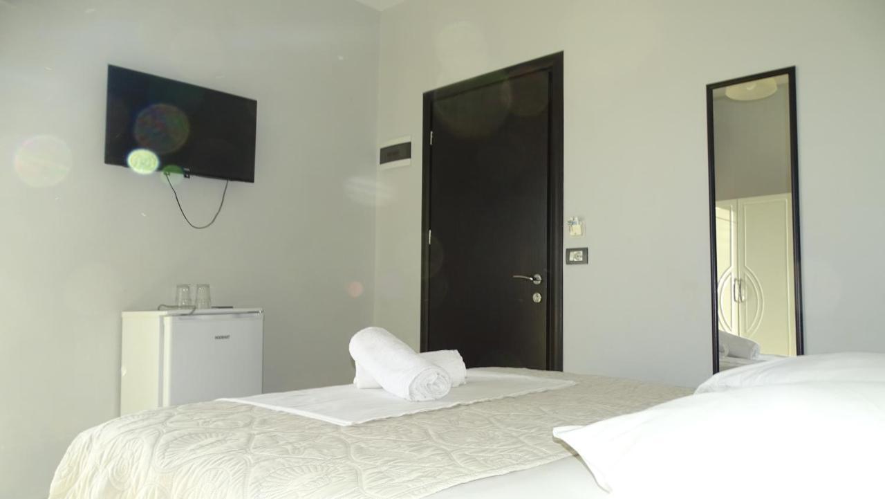 Hotel Ardiani Ksamil Esterno foto