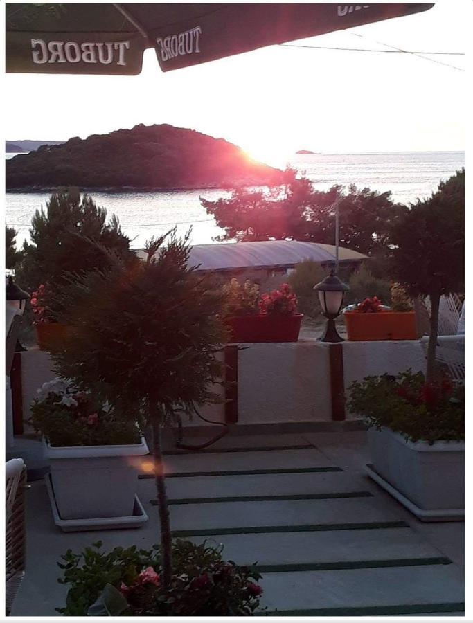Hotel Ardiani Ksamil Esterno foto